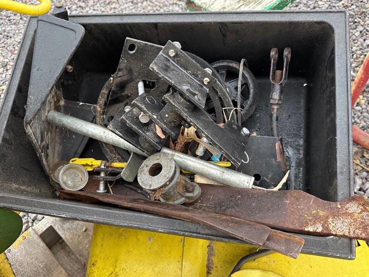 john-deere-212-image-27