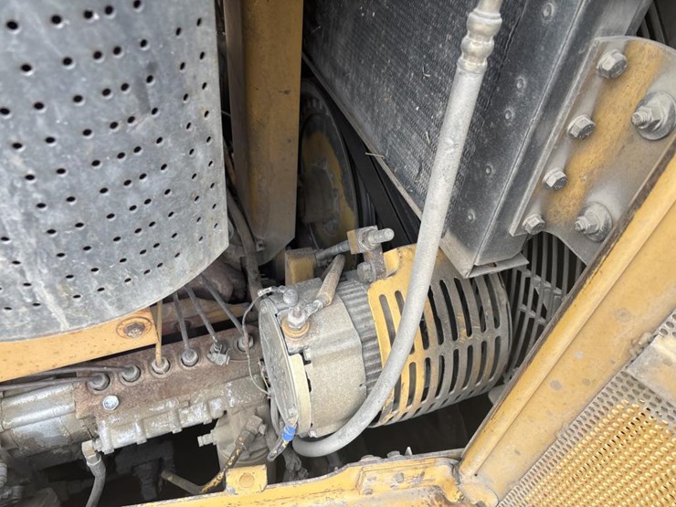 2001-caterpillar-d6r-lgp-image-25