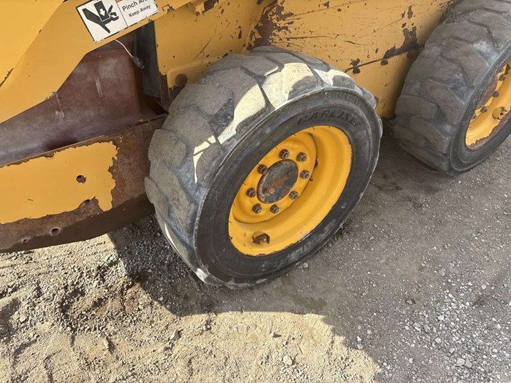 john-deere-250-image-9