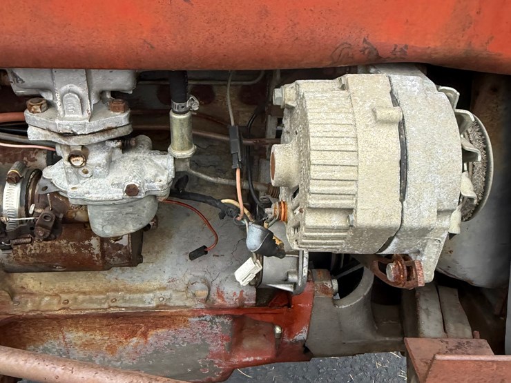 massey-ferguson-135-image-5