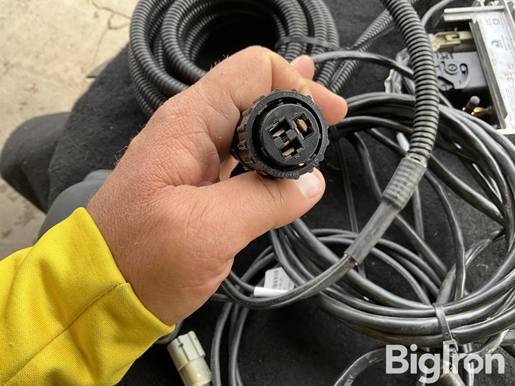 john-deere-jd-link-modular-telematics-gateway-4g-lte-image-11