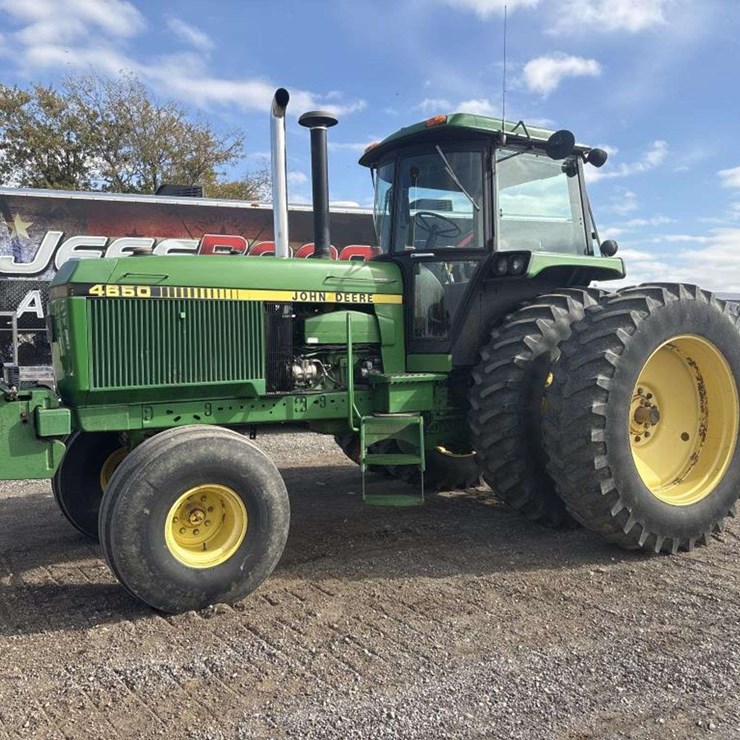 JOHN DEERE 4650