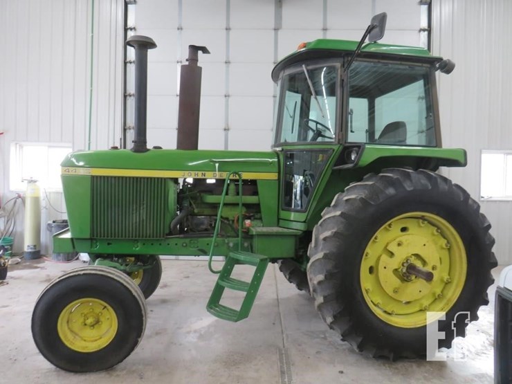 john-deere-4430-image-1