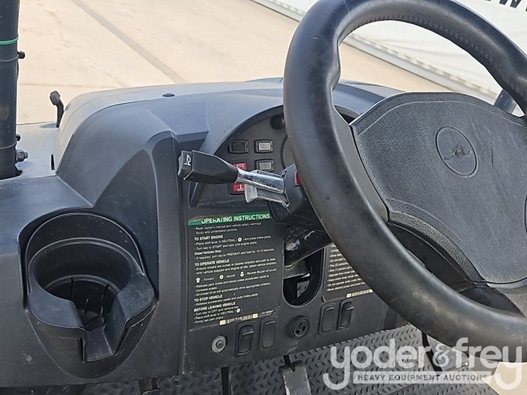 2019-club-car-carryall-1700-image-193