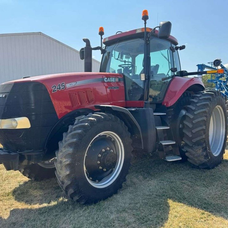 2010 CASE IH 245
