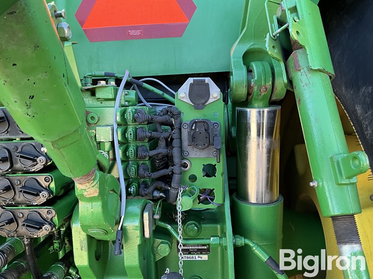 2009-john-deere-8530-image-16