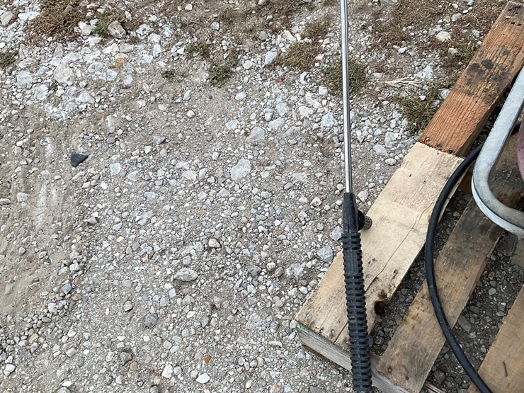 alkota-220-volt-electric-pressure-washer-image-11