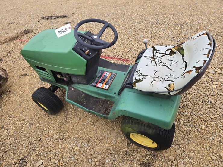 john-deere-140-image-4