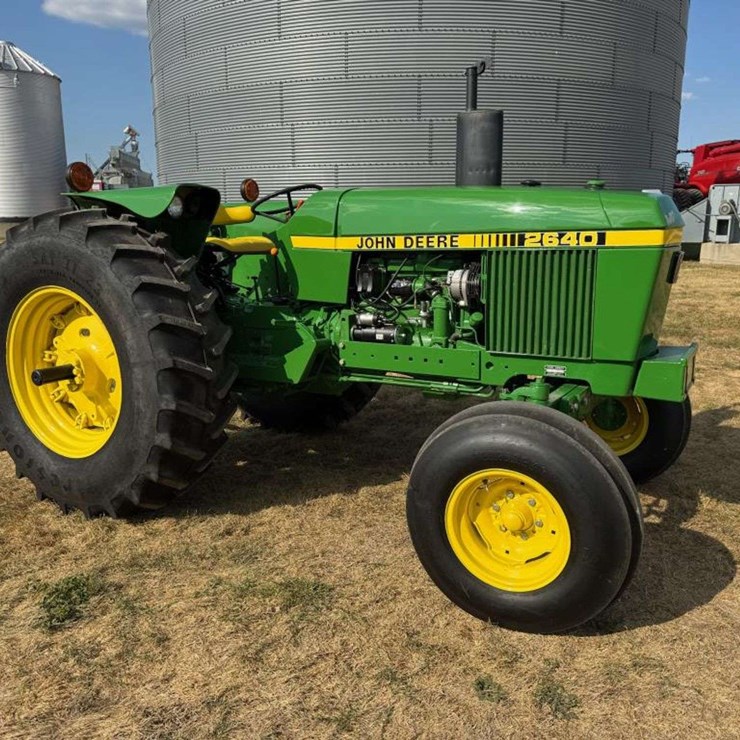 JOHN DEERE 2640