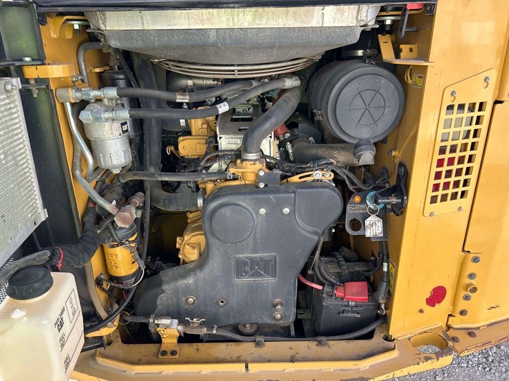 2019-caterpillar-299d3-xe-image-7