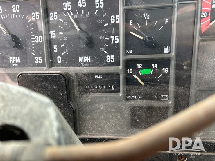 1992-ihc-8100-truck-(cp1306,-unit-431)-image-25