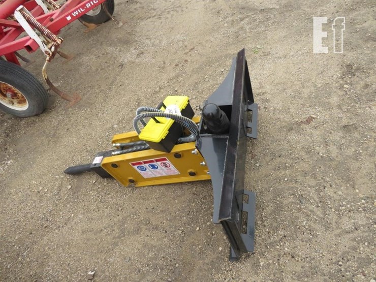 skid-loader-cement-breaker-new-image-3