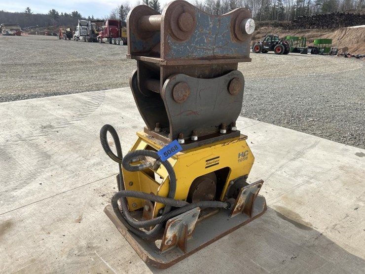 komatsu-pc300-image-3