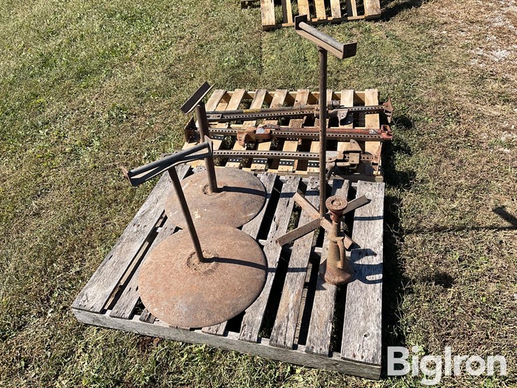 high-lift-farm-jack/deadman-lot-image-4