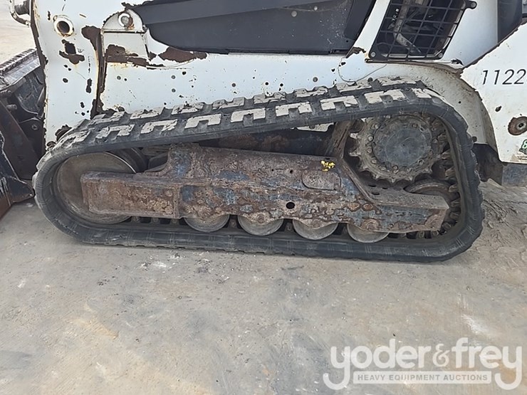 2021-bobcat-t595-image-15