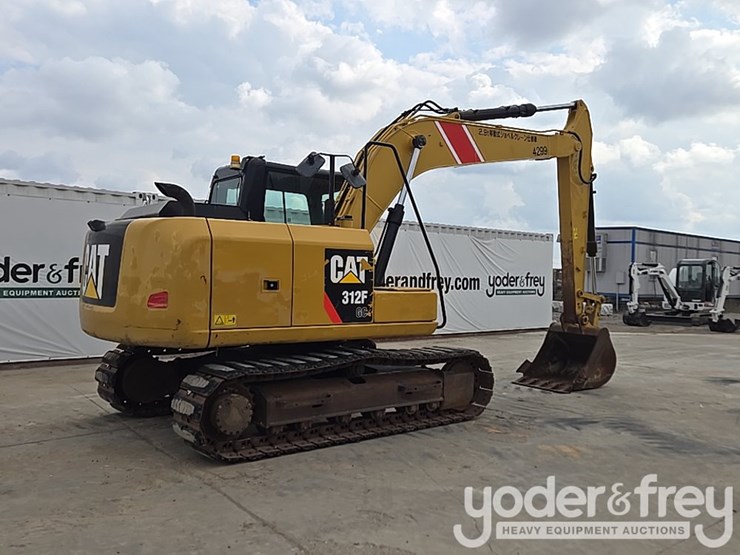 2016-caterpillar-312fgc-image-5