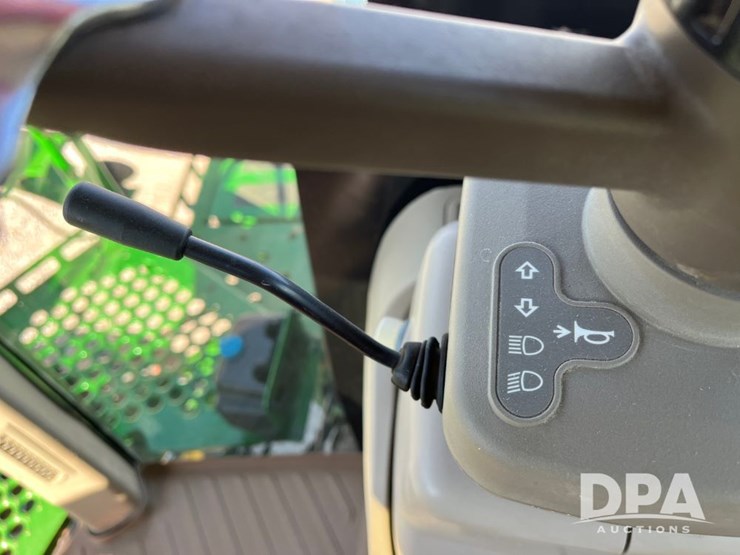 2019-john-deere-r4038-image-70