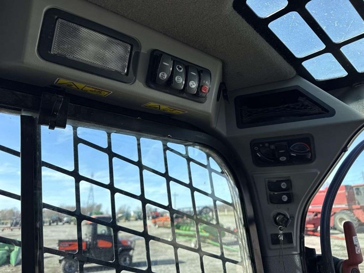 caterpillar-289d-image-24