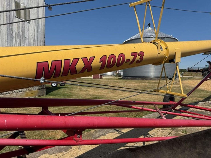 westfield-mkx-100-73-swing-out-auger-image-3