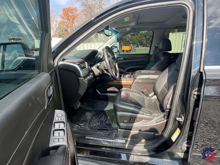 2015-chevrolet-tahoe-ltz-image-63