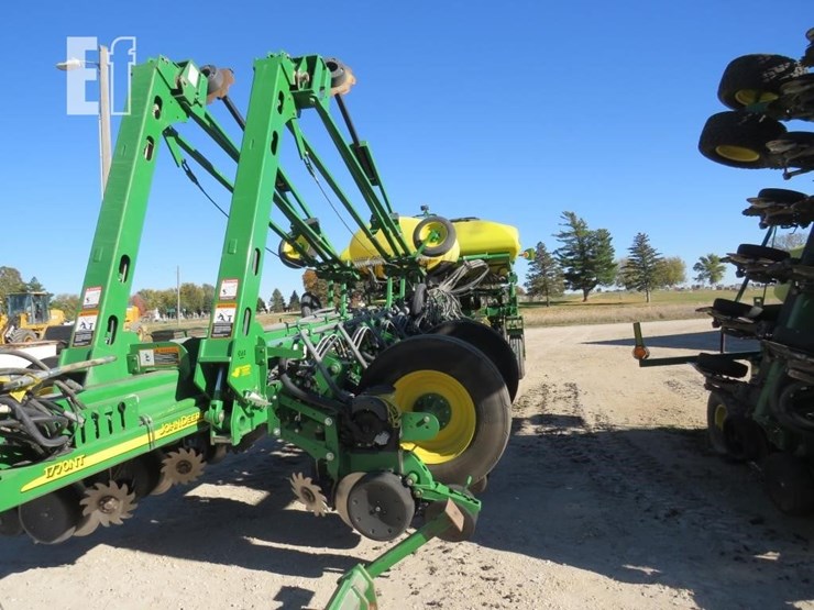 2012-john-deere-1770nt-image-29