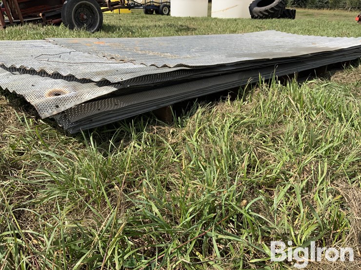 perforated-grain-bin-flooring-image-10
