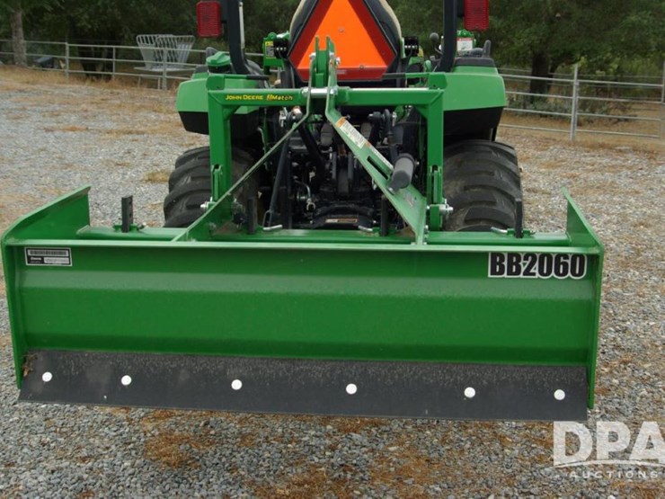john-deere-2032r-image-8