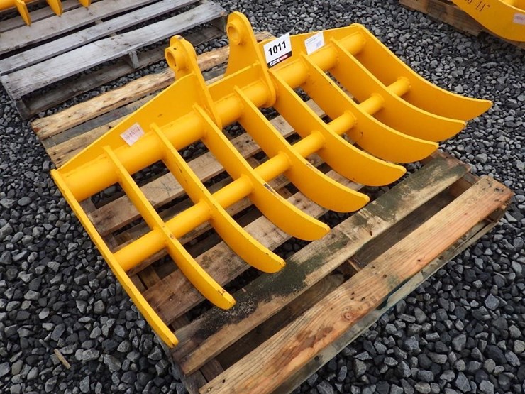 caterpillar-305-image-2