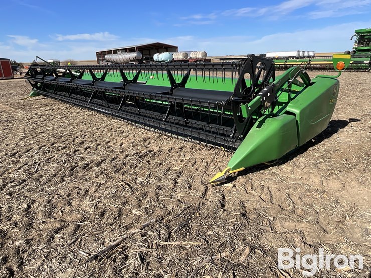 2012-john-deere-635fd-image-1