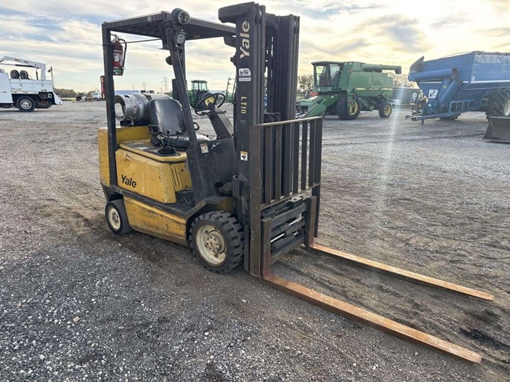 yale-propane-fork-truck-image-6