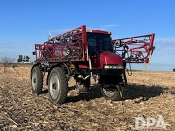 2011-case-ih-patriot-3330-image-8