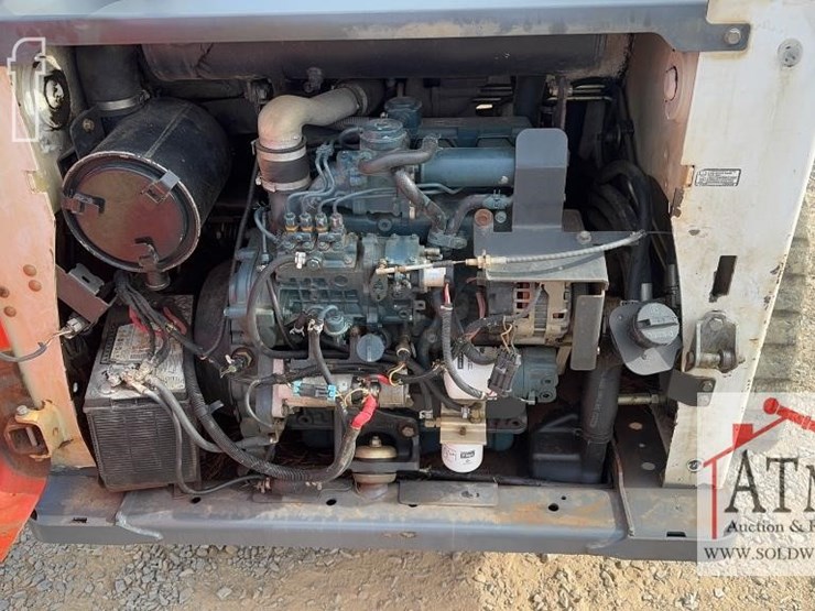 2012-bobcat-t650-image-17