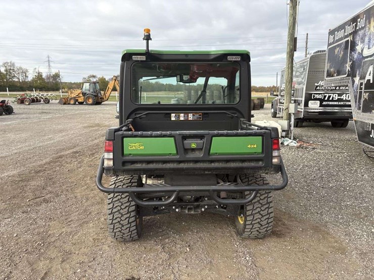 john-deere-gator-image-4