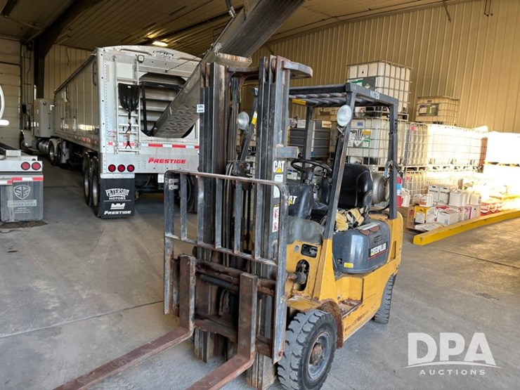 cat-forklift-(dr12686-unit-86425)-image-2