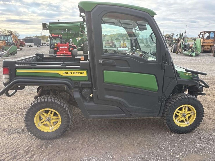 john-deere-gator-image-6