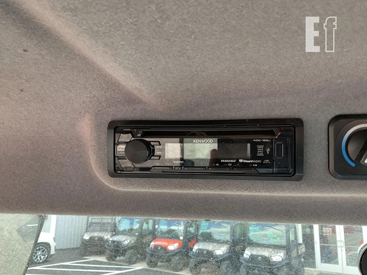 2016-kubota-m7060hdc-image-21