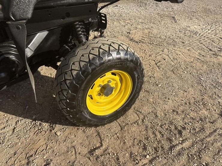 john-deere-gator-image-8