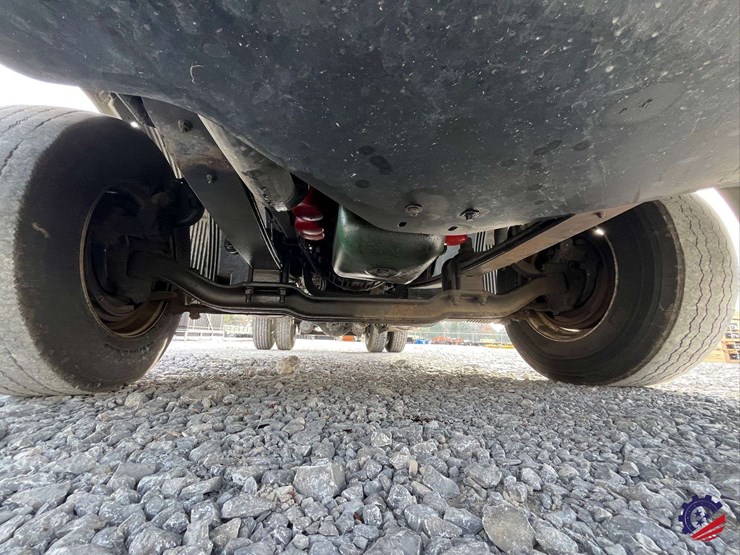 2016-volvo-d11-s/a-truck-tractor-image-16