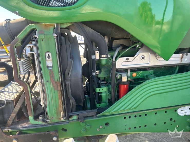 john-deere-7230-131hp-4wd-agricultural-utility-tractor-image-7
