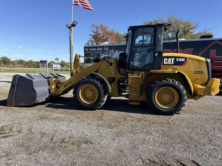 caterpillar-910m-image-2