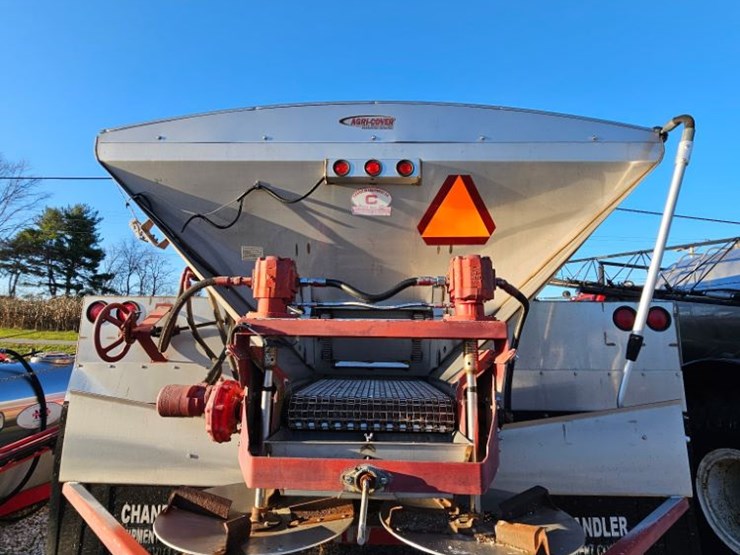 1985-chevrolet-custom-deluxe-image-5