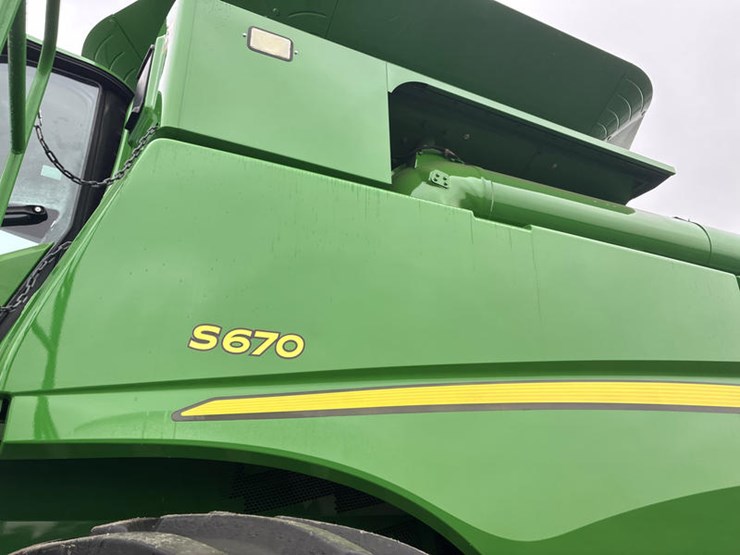2013-john-deere-s670-image-22
