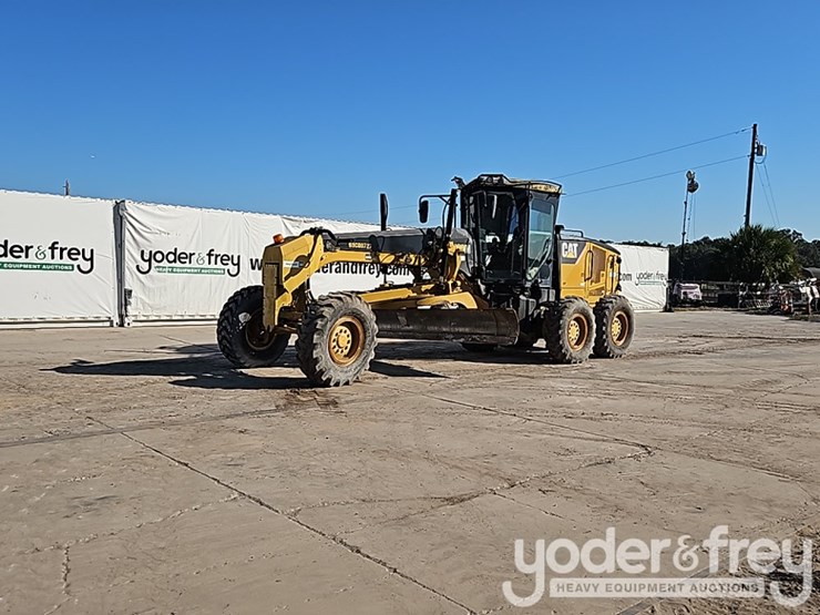 2012-caterpillar-120m-image-2