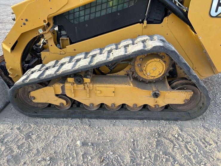 2021-caterpillar-289d3-image-21