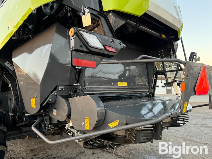 2023-claas-lexion-8700tt-image-16