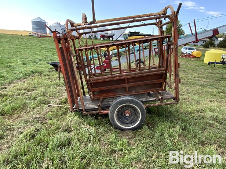 pinkleman-portable-cattle-chute-image-8