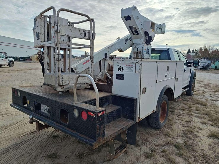 2017-ford-f550-image-3