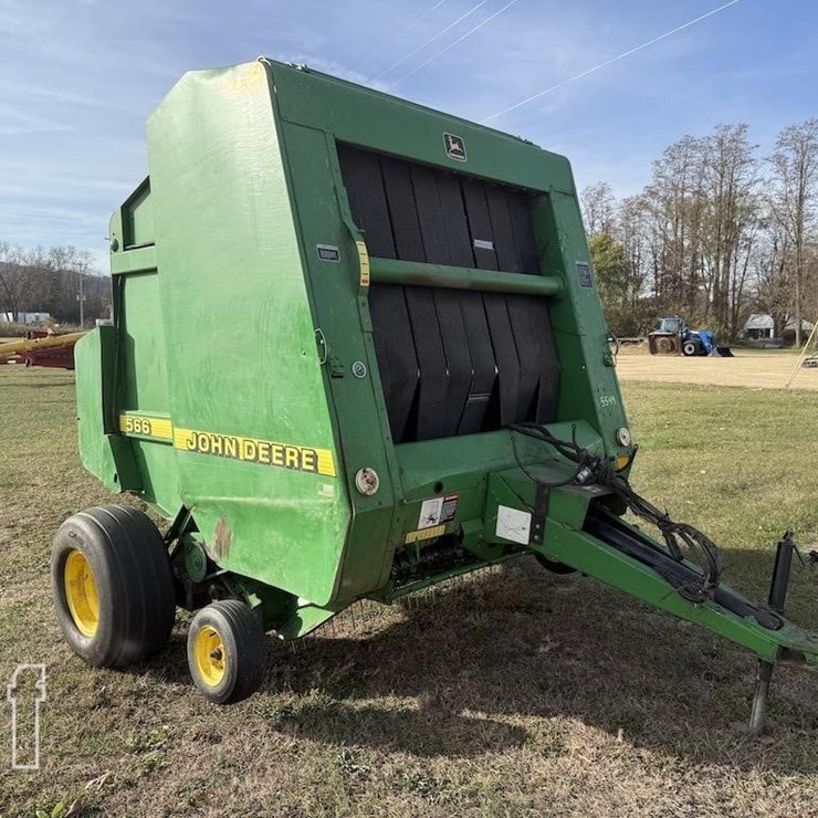 1997 JOHN DEERE 566
