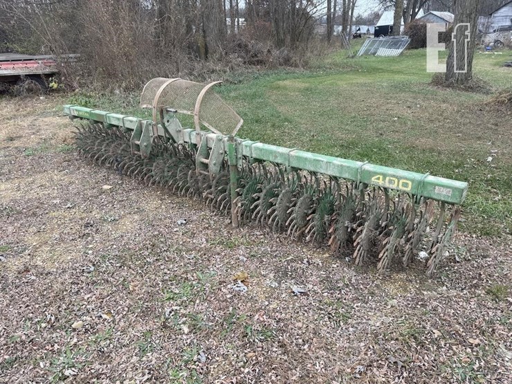 400-john-deere-400-image-1