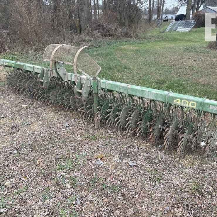 400 JOHN DEERE 400
